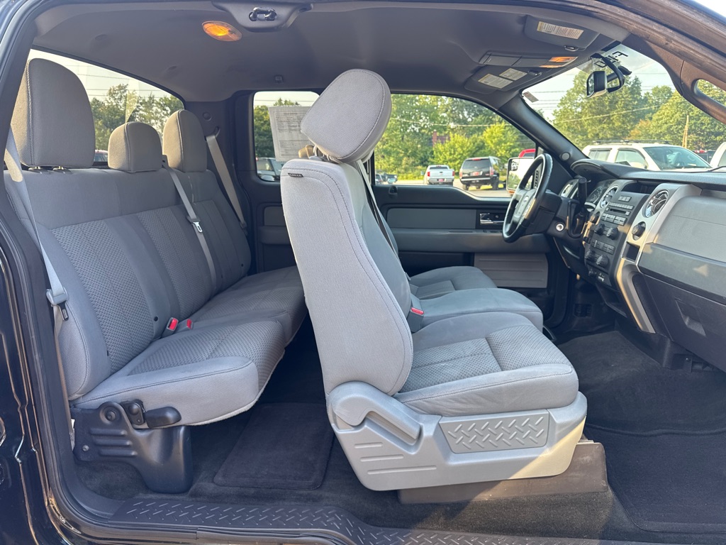 Photo 14 of this FORD F-150