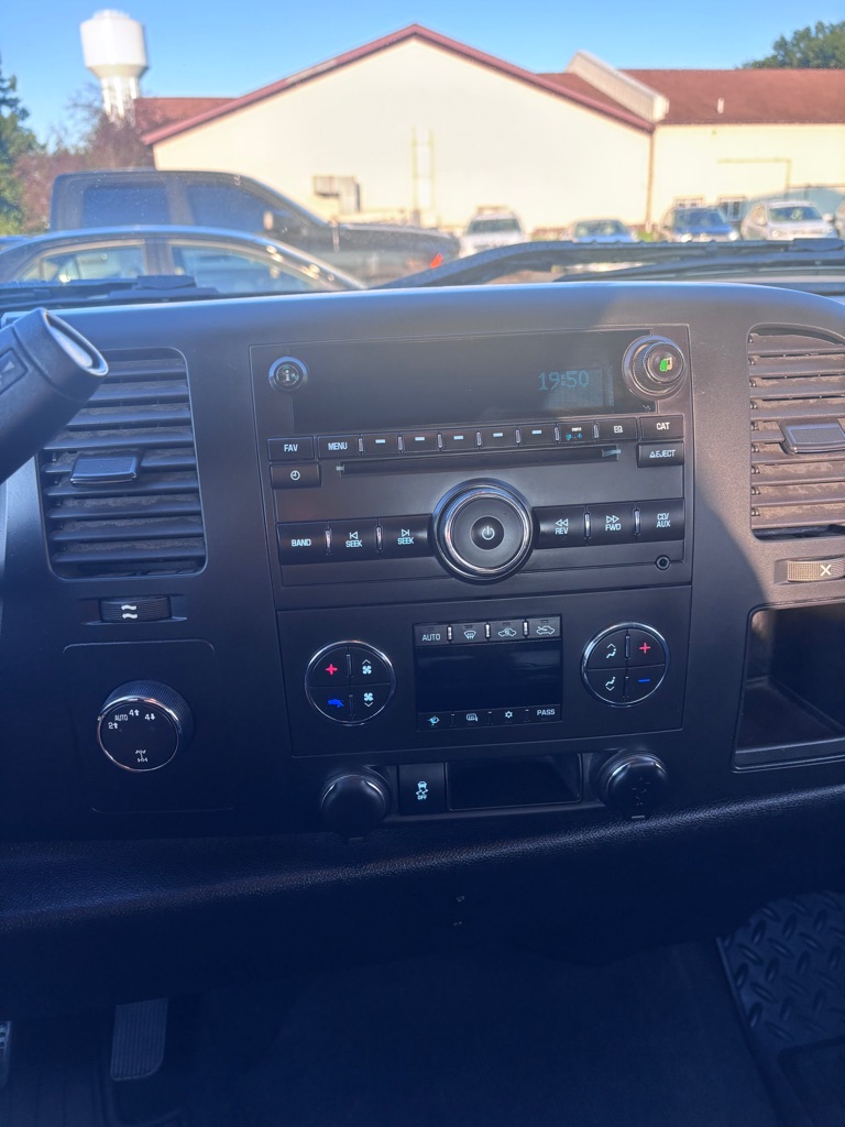 Photo 16 of this GMC SIERRA 1500