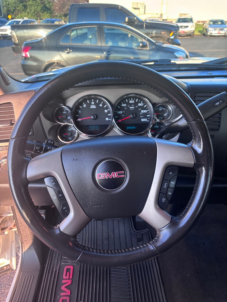 Photo 15 of this GMC SIERRA 1500