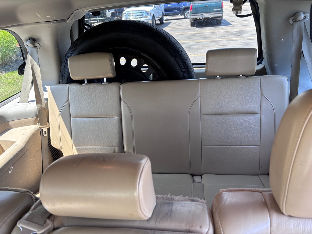 Photo 13 of this NISSAN ARMADA