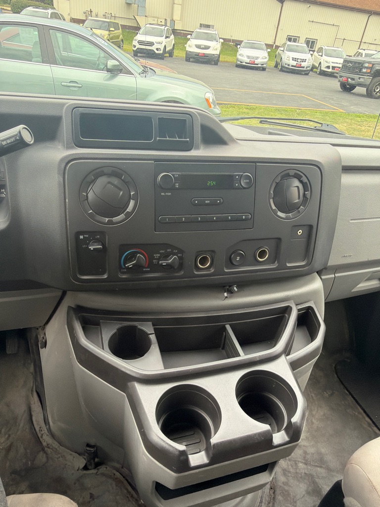 Photo 13 of this FORD E-SERIES