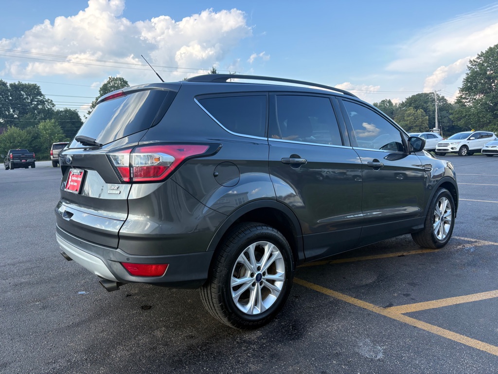 Photo 6 of this FORD ESCAPE