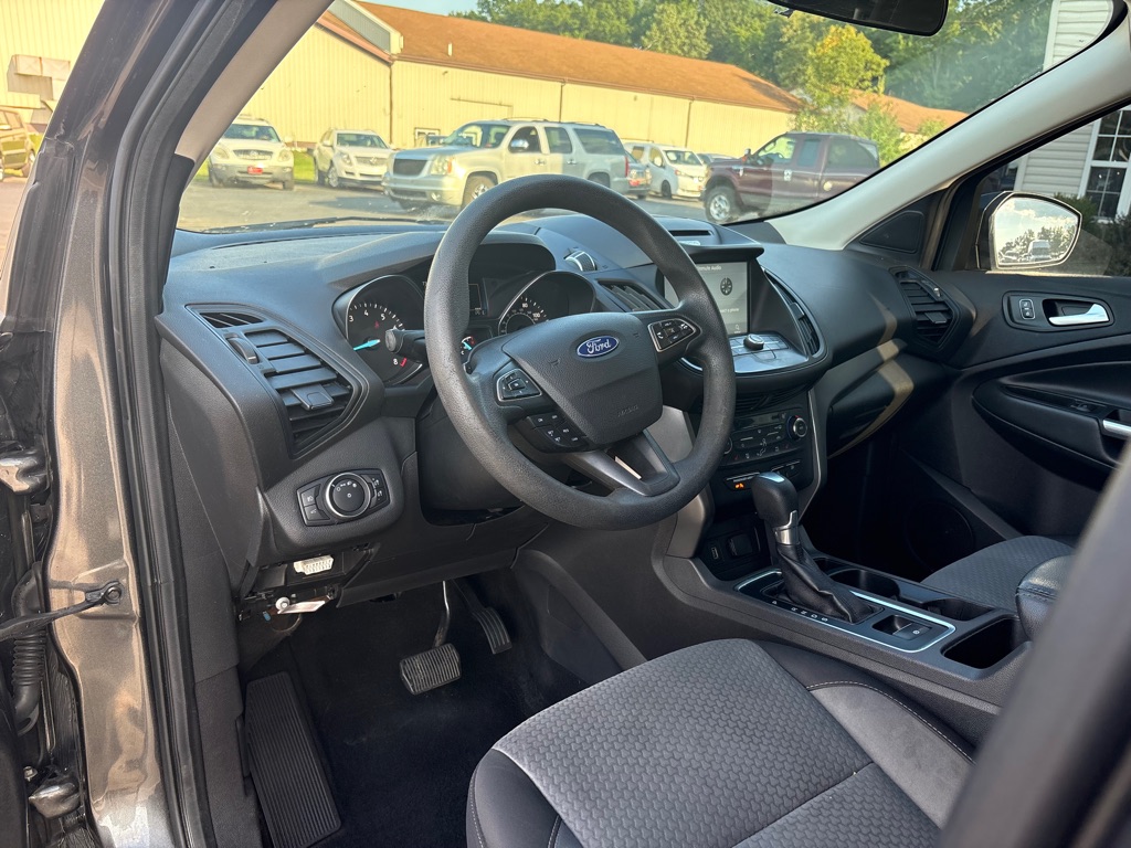 Photo 13 of this FORD ESCAPE