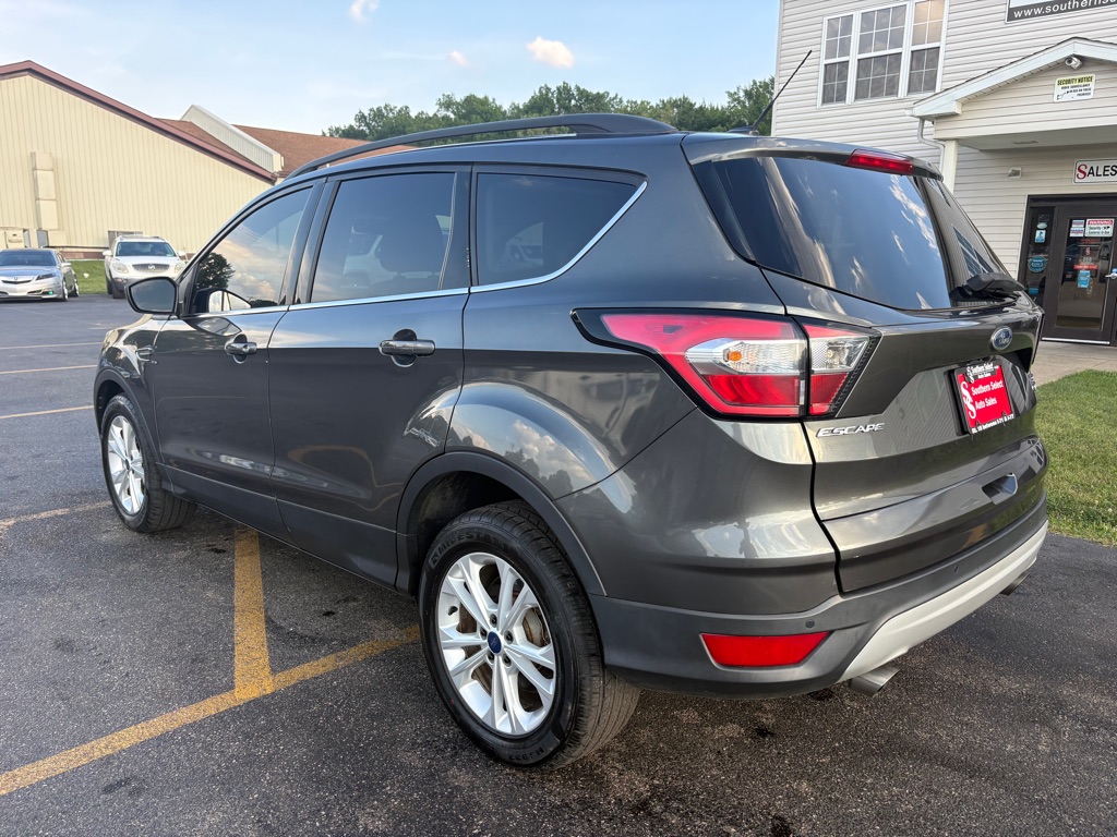 Photo 8 of this FORD ESCAPE