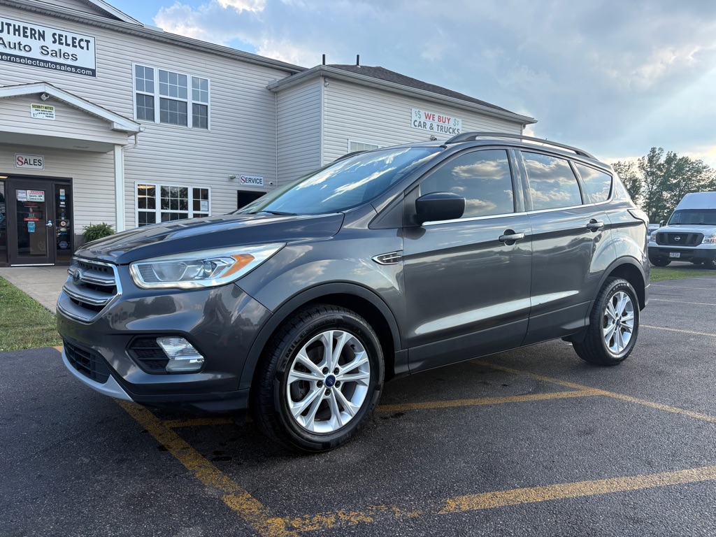 Photo 2 of this FORD ESCAPE