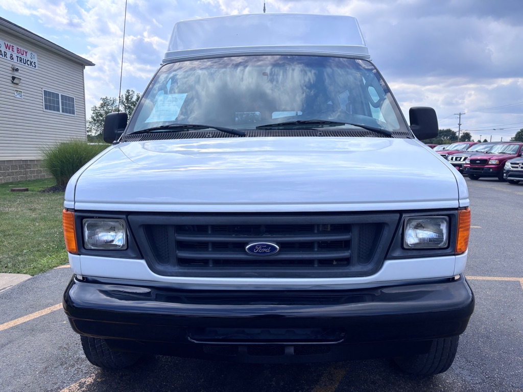 Photo 3 of this FORD E-SERIES