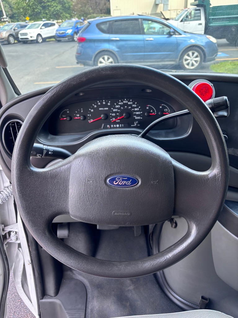 Photo 17 of this FORD E-SERIES