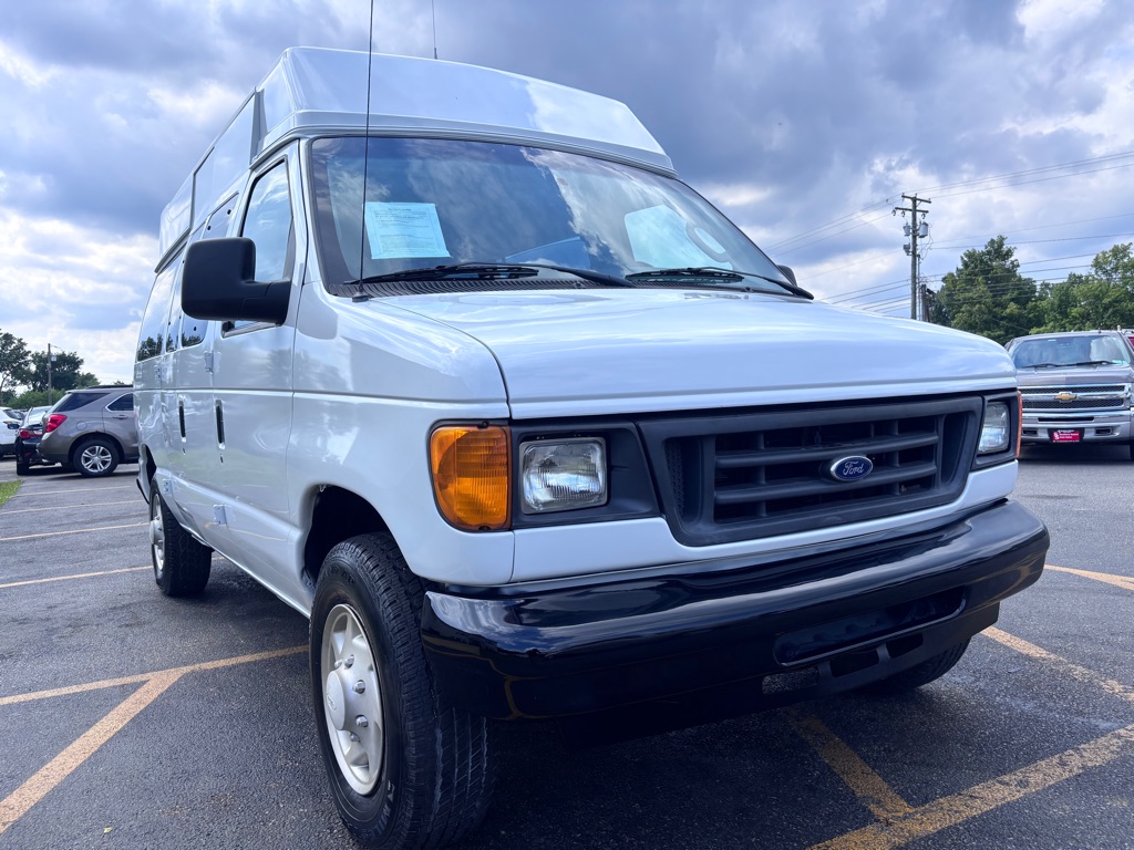Photo 4 of this FORD E-SERIES