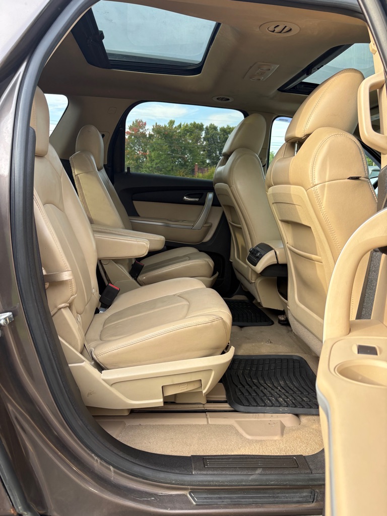 Photo 12 of this GMC ACADIA