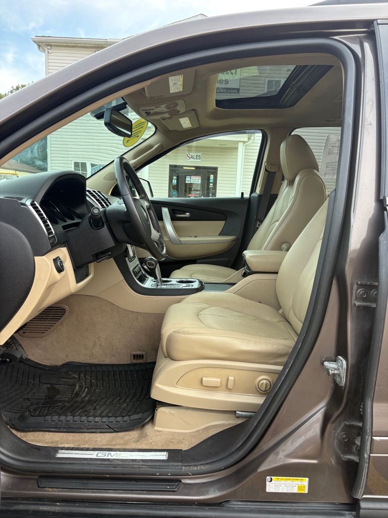 Photo 9 of this GMC ACADIA
