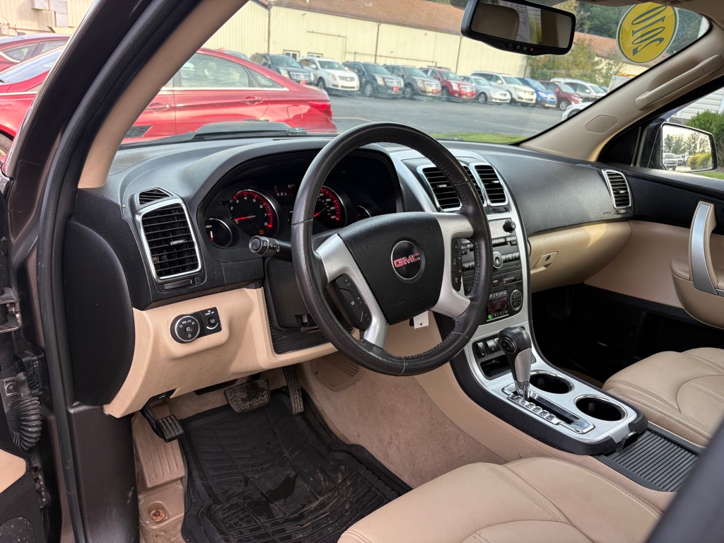 Photo 14 of this GMC ACADIA