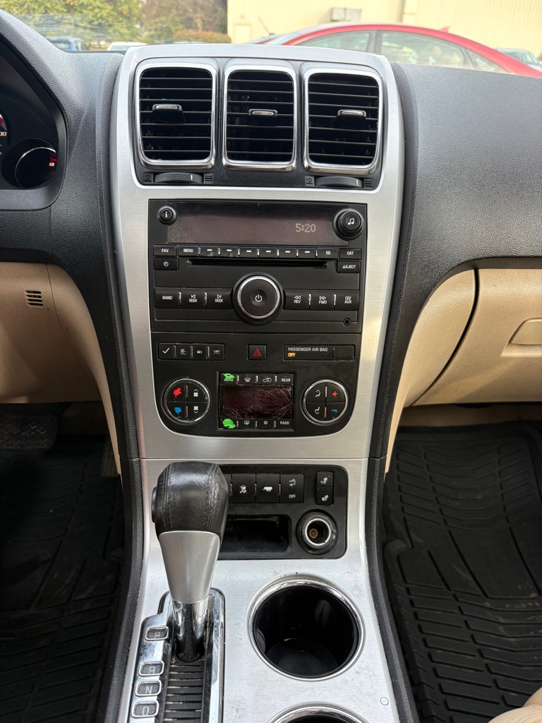 Photo 16 of this GMC ACADIA