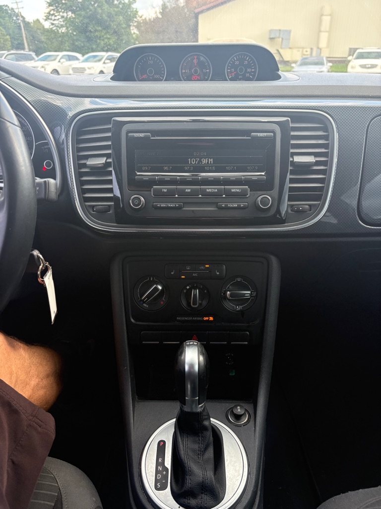 Photo 14 of this VOLKSWAGEN BEETLE
