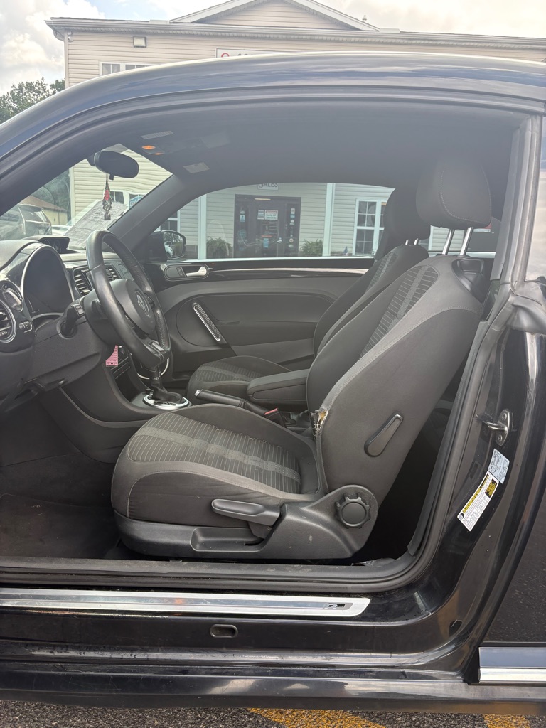 Photo 9 of this VOLKSWAGEN BEETLE