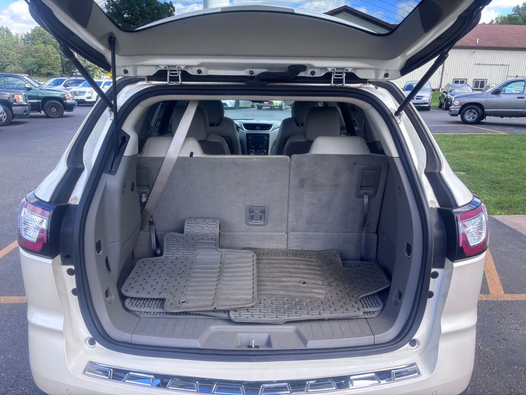 Photo 32 of this CHEVROLET TRAVERSE