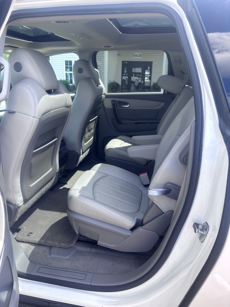 Photo 28 of this CHEVROLET TRAVERSE