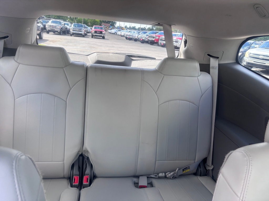 Photo 31 of this CHEVROLET TRAVERSE