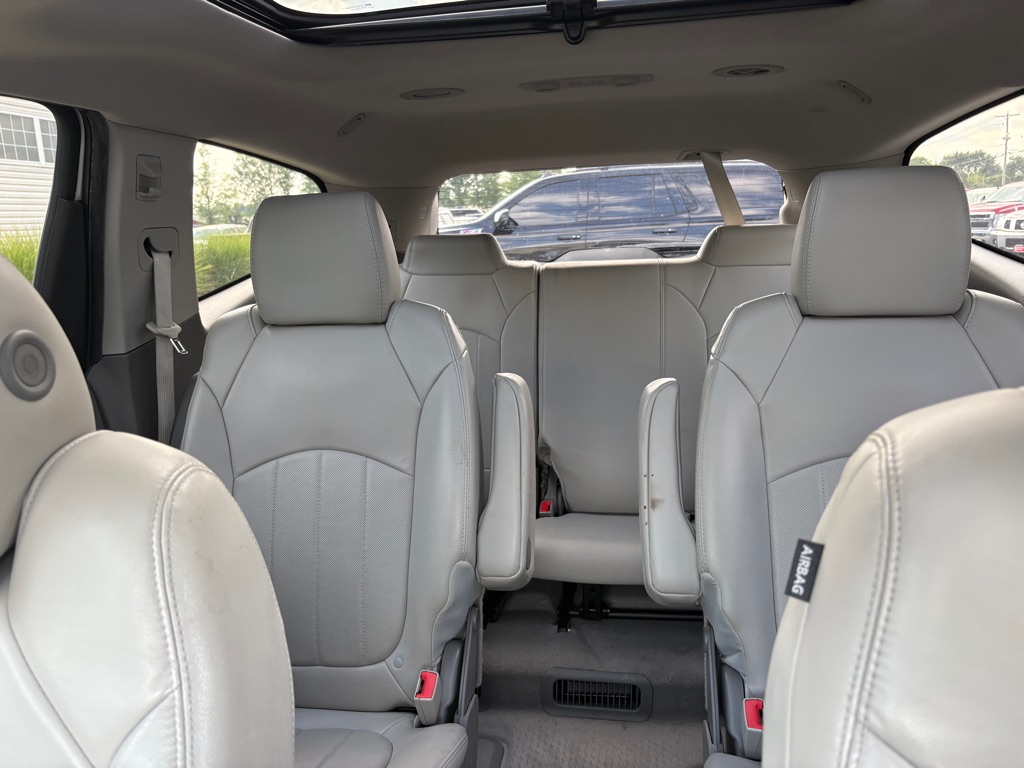 Photo 16 of this CHEVROLET TRAVERSE