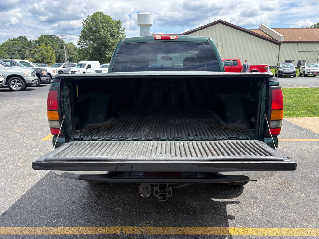Photo 8 of this GMC SIERRA 1500