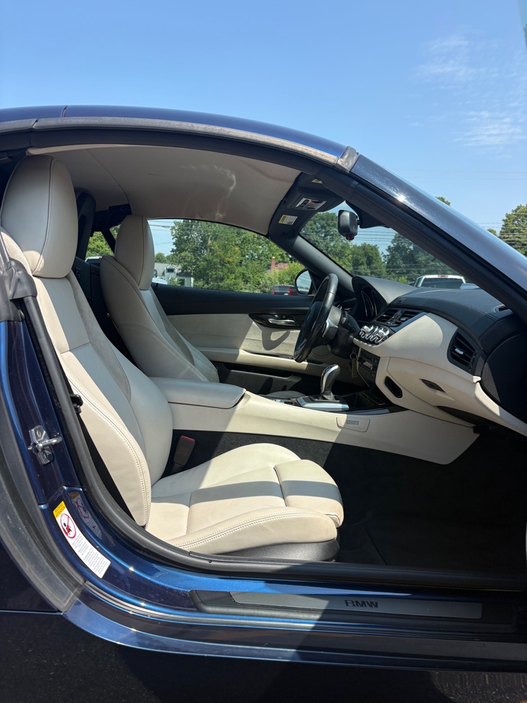 Photo 10 of this BMW Z4