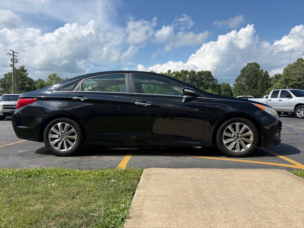 Photo 5 of this HYUNDAI SONATA