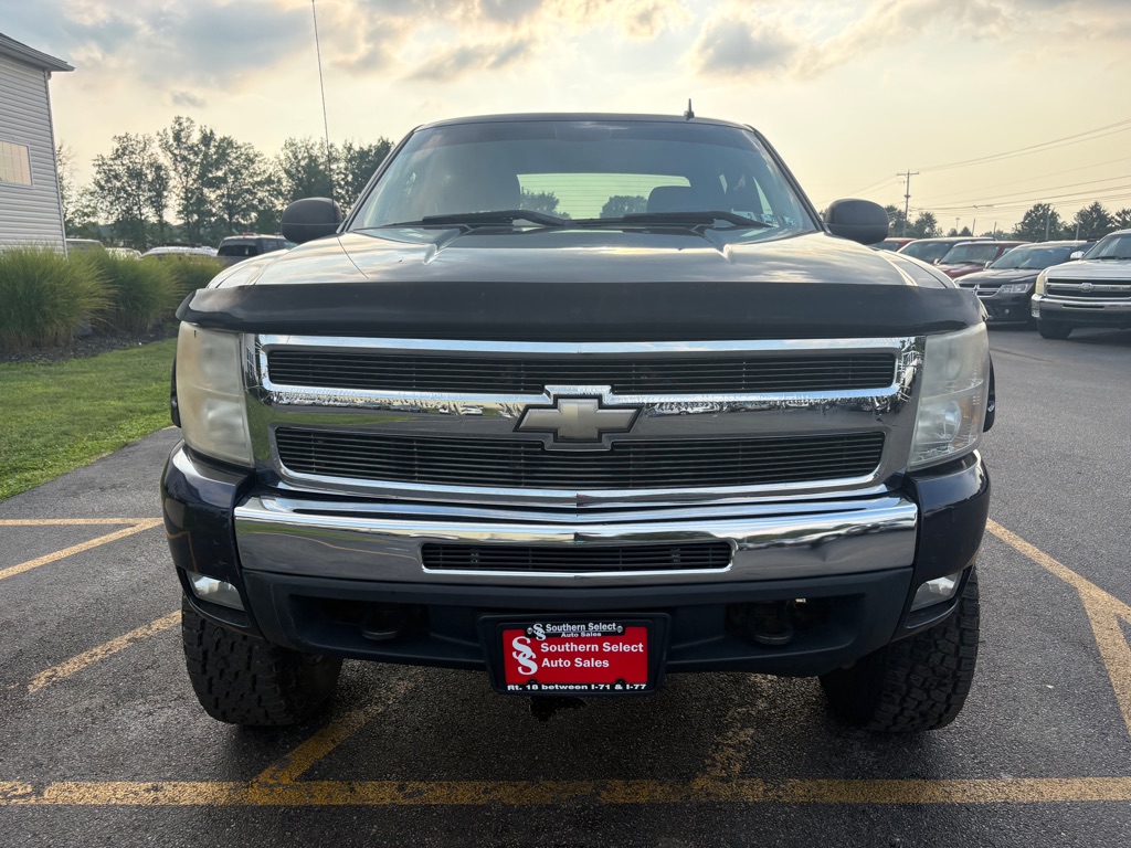 Photo 3 of this CHEVROLET SILVERADO 1500