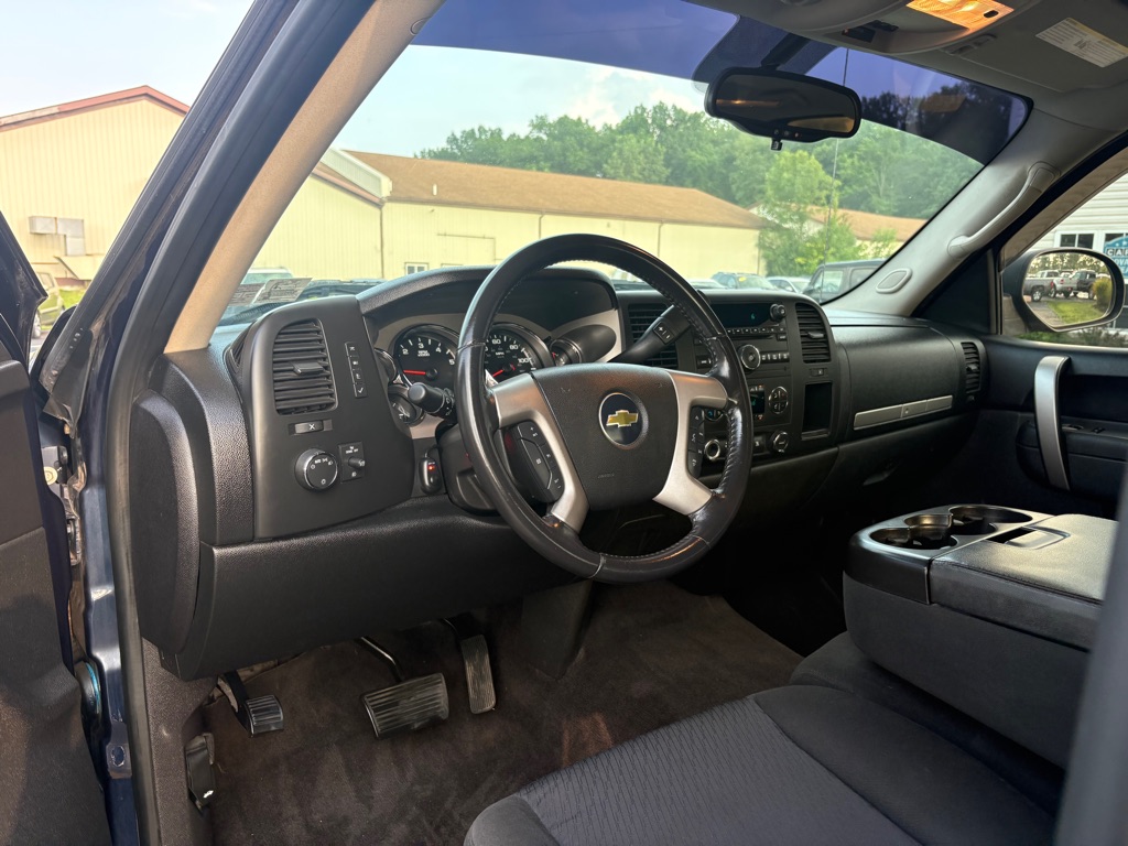 Photo 13 of this CHEVROLET SILVERADO 1500
