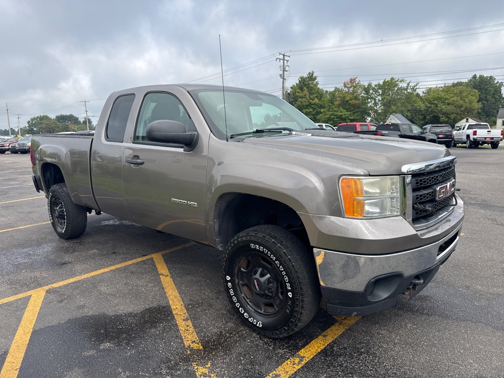 Photo 4 of this GMC SIERRA 2500HD