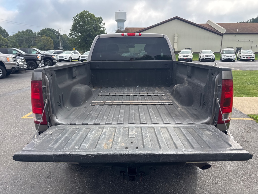 Photo 8 of this GMC SIERRA 2500HD