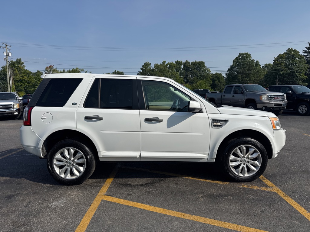 Photo 5 of this LAND ROVER LR2