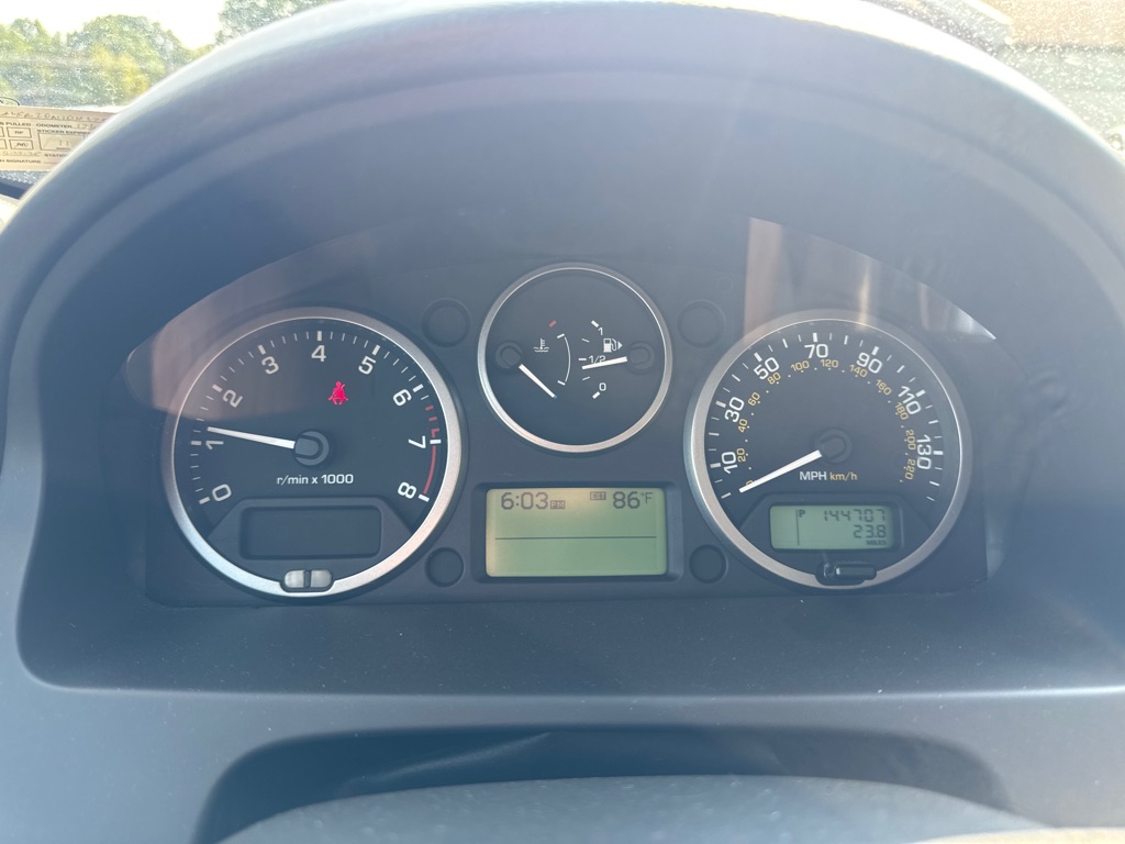 Photo 16 of this LAND ROVER LR2