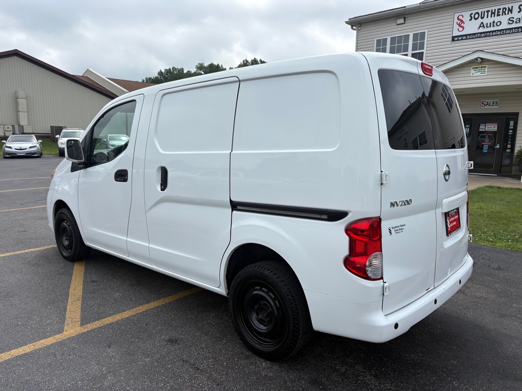 Photo 9 of this NISSAN NV200