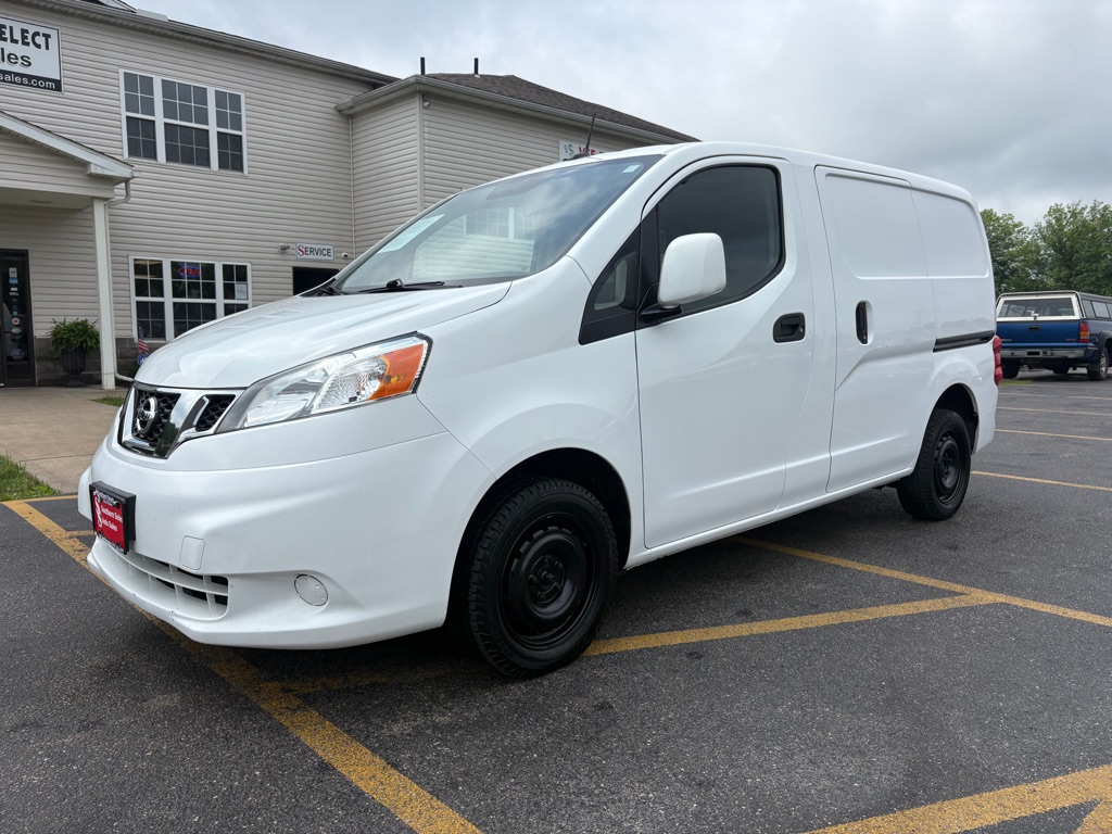 Photo 2 of this NISSAN NV200
