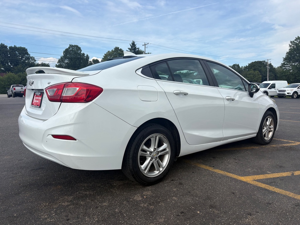 Photo 6 of this CHEVROLET CRUZE