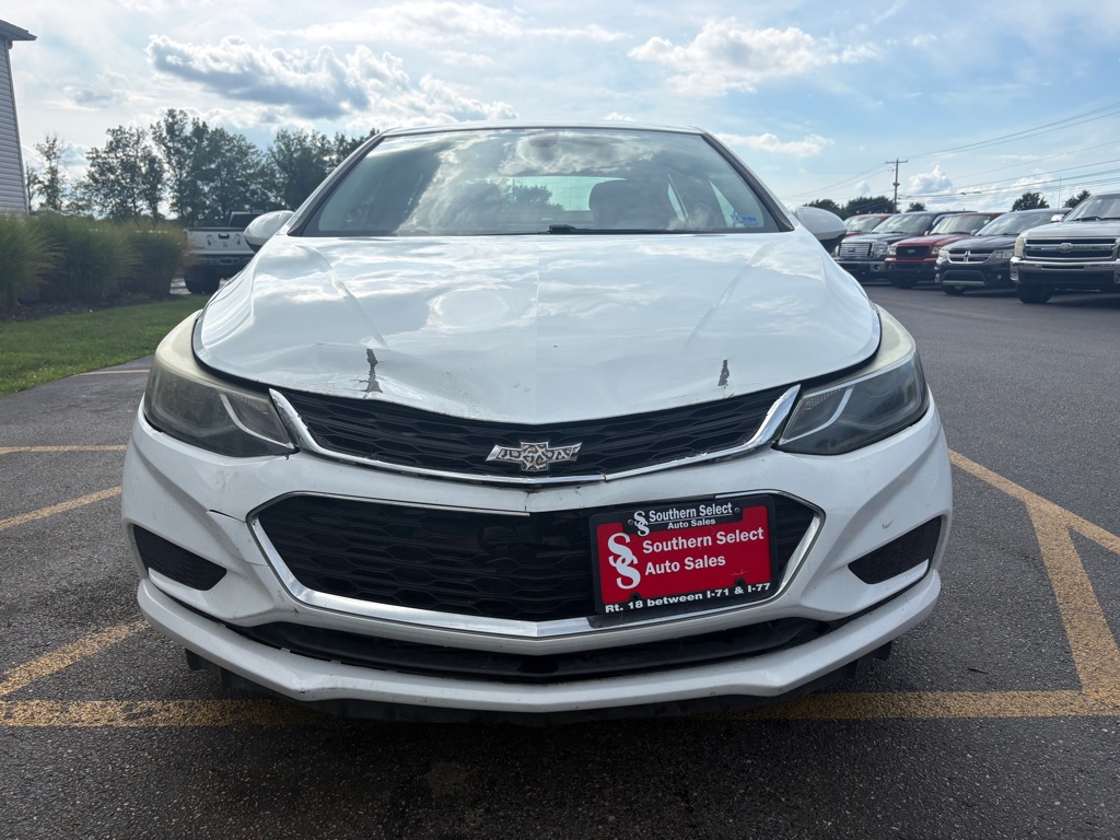 Photo 3 of this CHEVROLET CRUZE