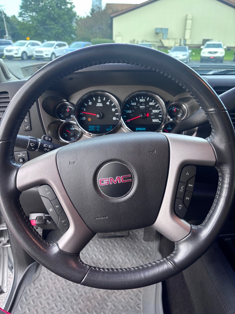 Photo 16 of this GMC SIERRA 1500