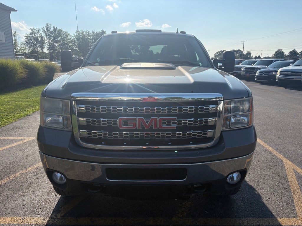 Photo 3 of this GMC SIERRA 3500HD