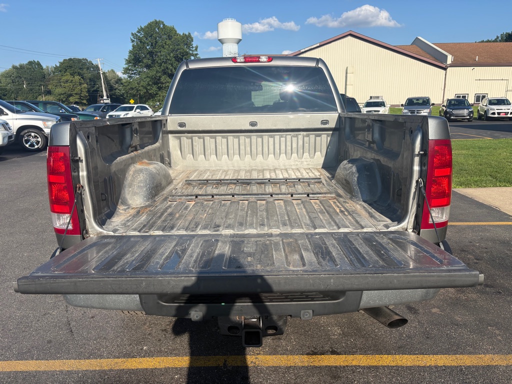 Photo 8 of this GMC SIERRA 3500HD
