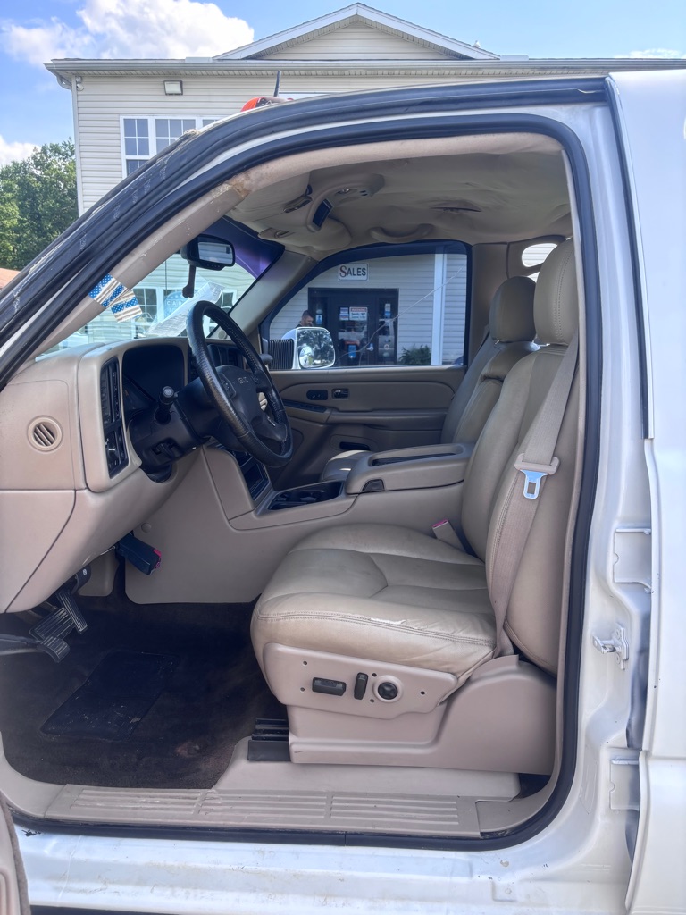 Photo 9 of this GMC SIERRA 3500