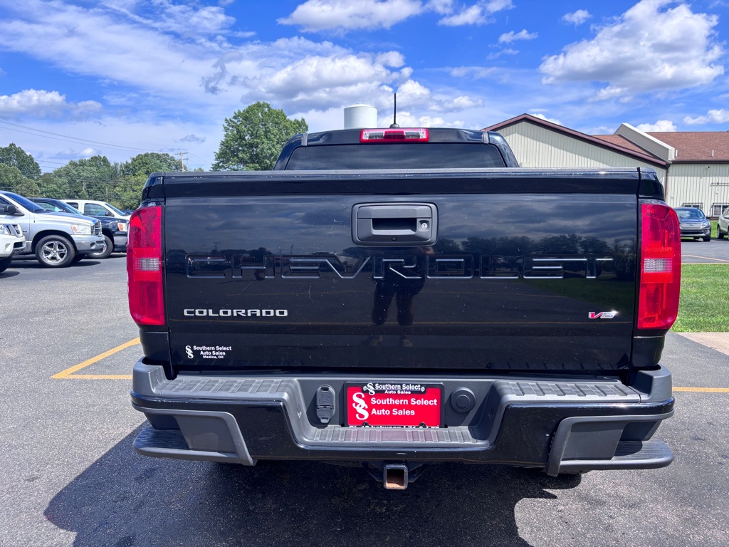 Photo 7 of this CHEVROLET COLORADO
