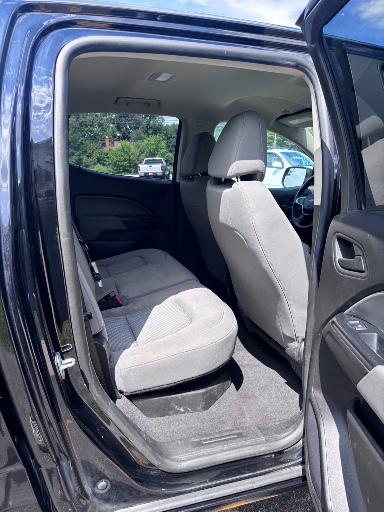 Photo 13 of this CHEVROLET COLORADO