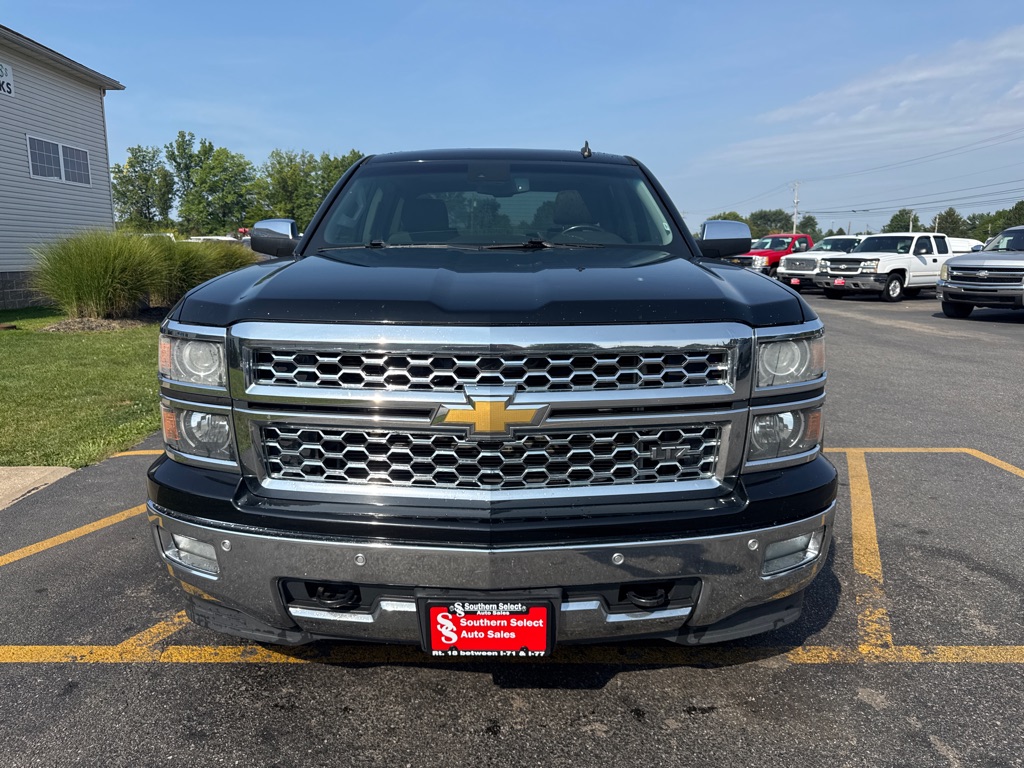Photo 3 of this CHEVROLET SILVERADO 1500