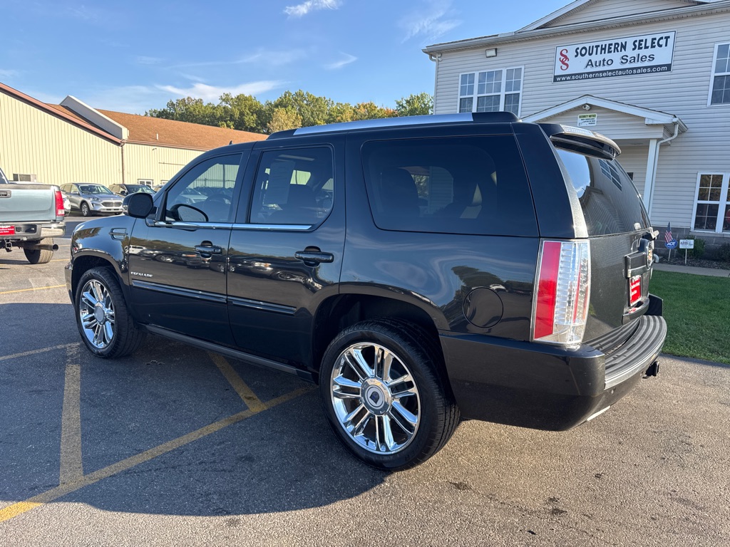 Photo 8 of this CADILLAC ESCALADE
