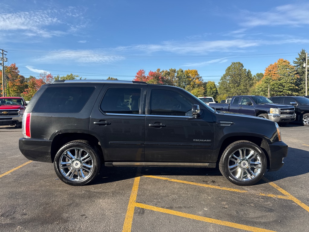 Photo 5 of this CADILLAC ESCALADE