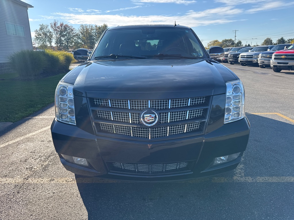 Photo 3 of this CADILLAC ESCALADE