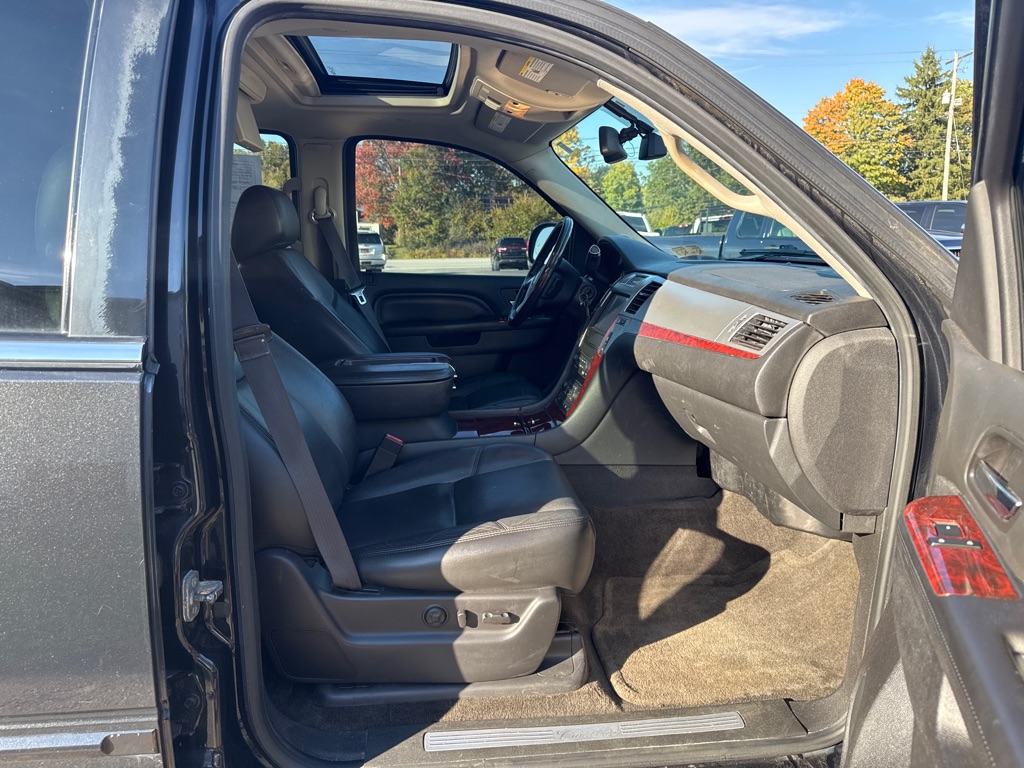 Photo 13 of this CADILLAC ESCALADE
