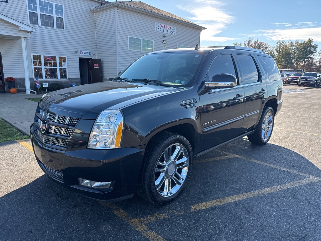 Photo 2 of this CADILLAC ESCALADE