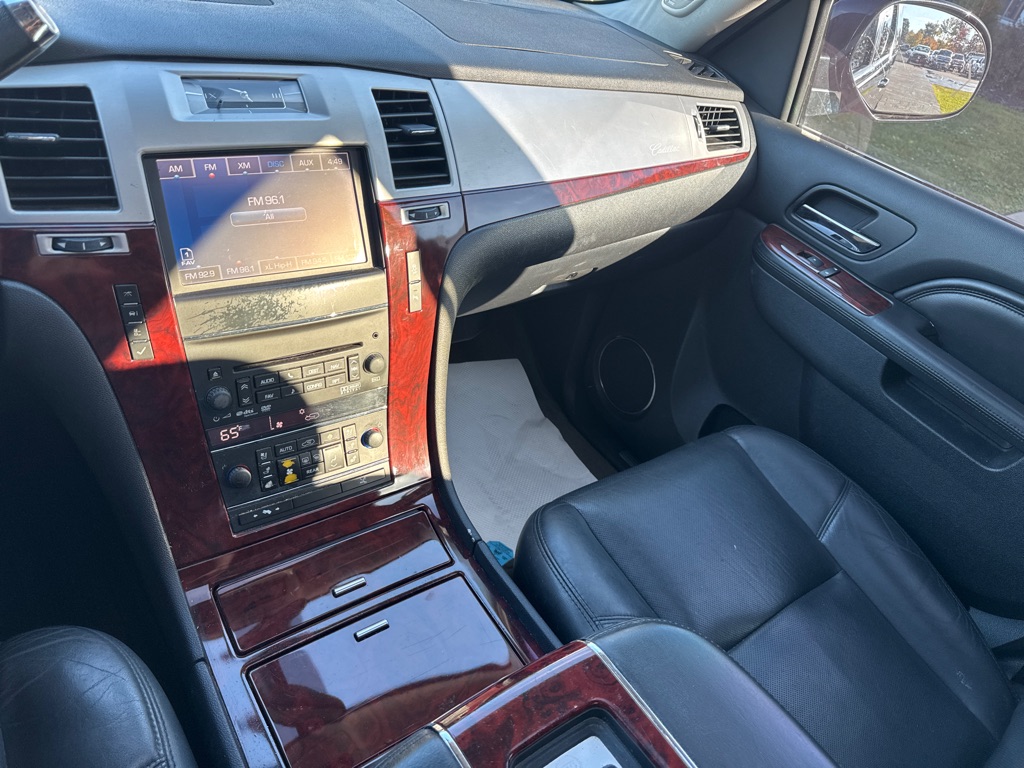 Photo 21 of this CADILLAC ESCALADE
