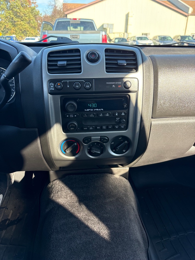 Photo 16 of this CHEVROLET COLORADO