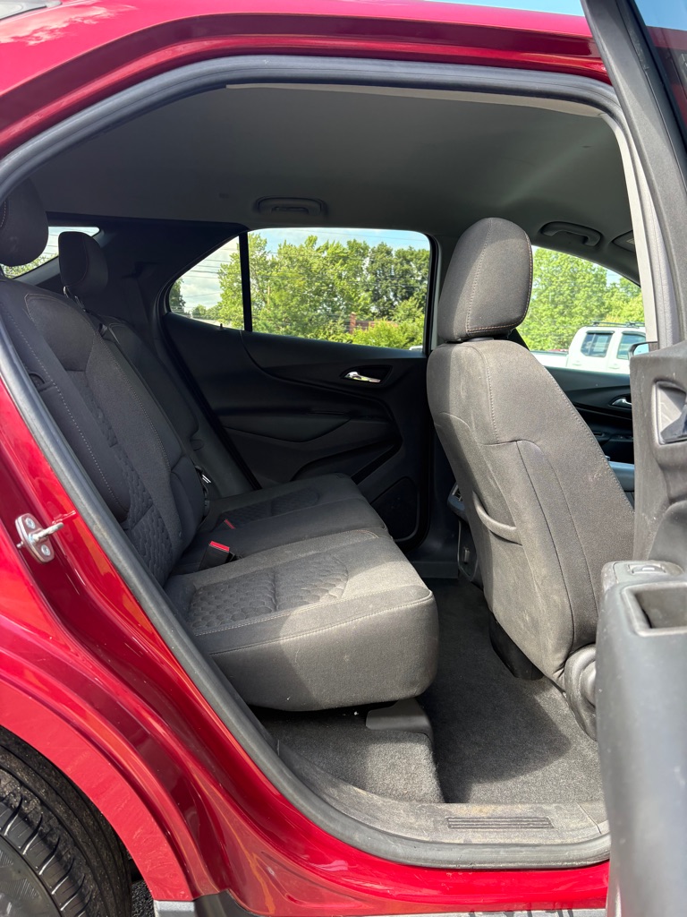 Photo 12 of this CHEVROLET EQUINOX